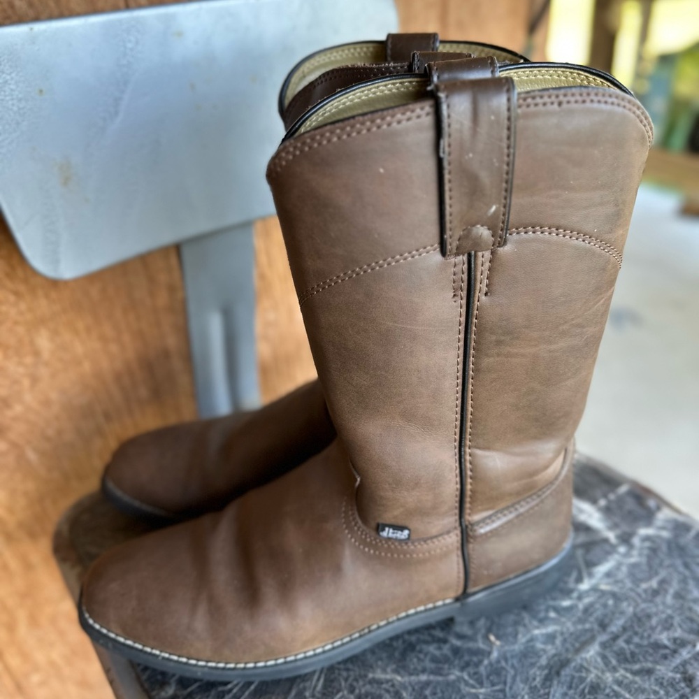 Basics Justin Brame Boots. Size 10b. - image 8